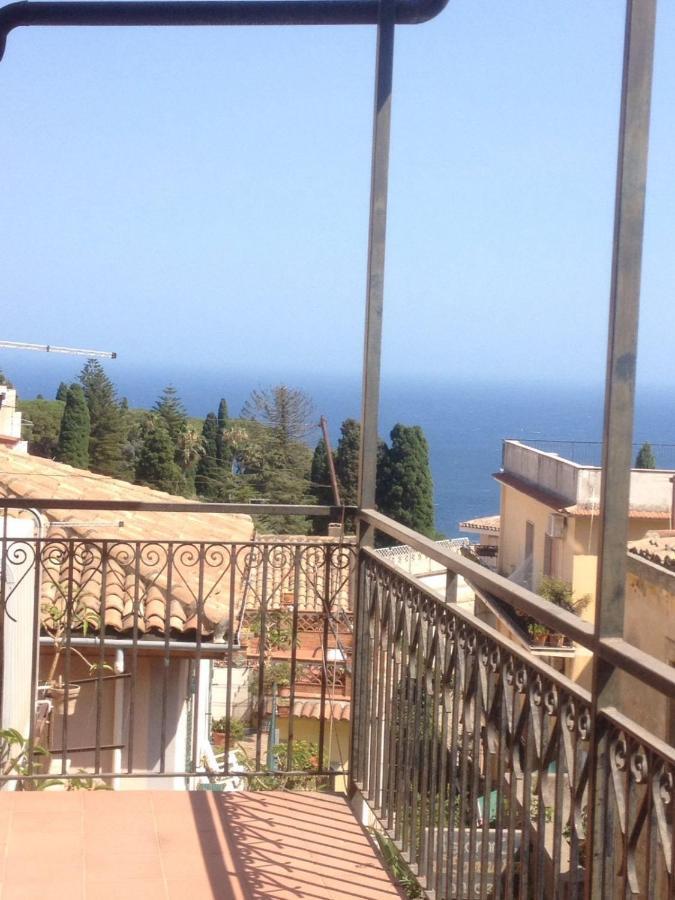 Casa Naumachie Relax In A Safe And Wonderful Place Taormina Exteriör bild