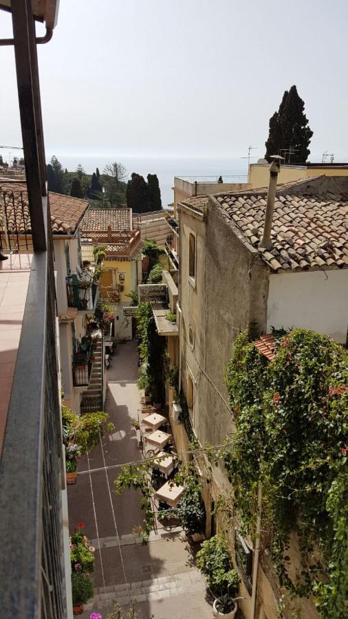 Casa Naumachie Relax In A Safe And Wonderful Place Taormina Exteriör bild